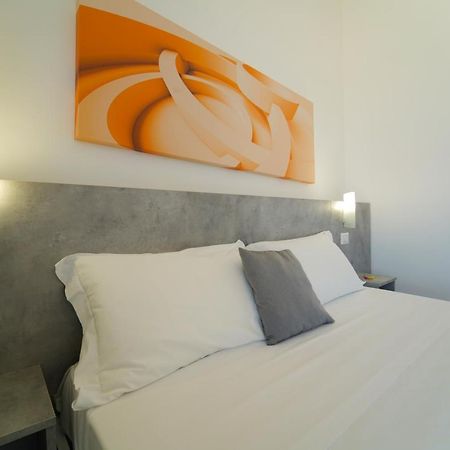 Hotel Rivabella دافولي المظهر الخارجي الصورة