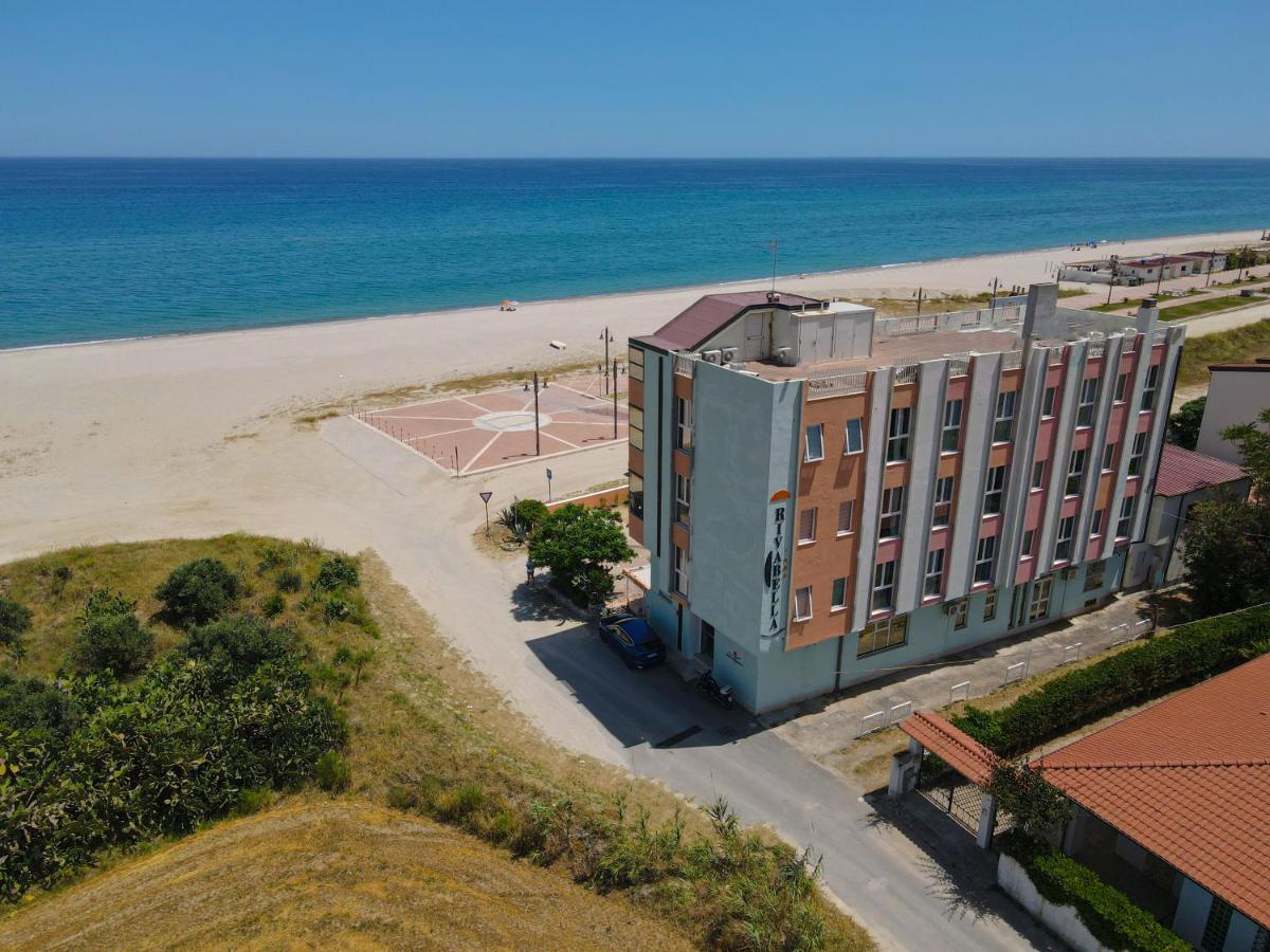 Hotel Rivabella دافولي المظهر الخارجي الصورة