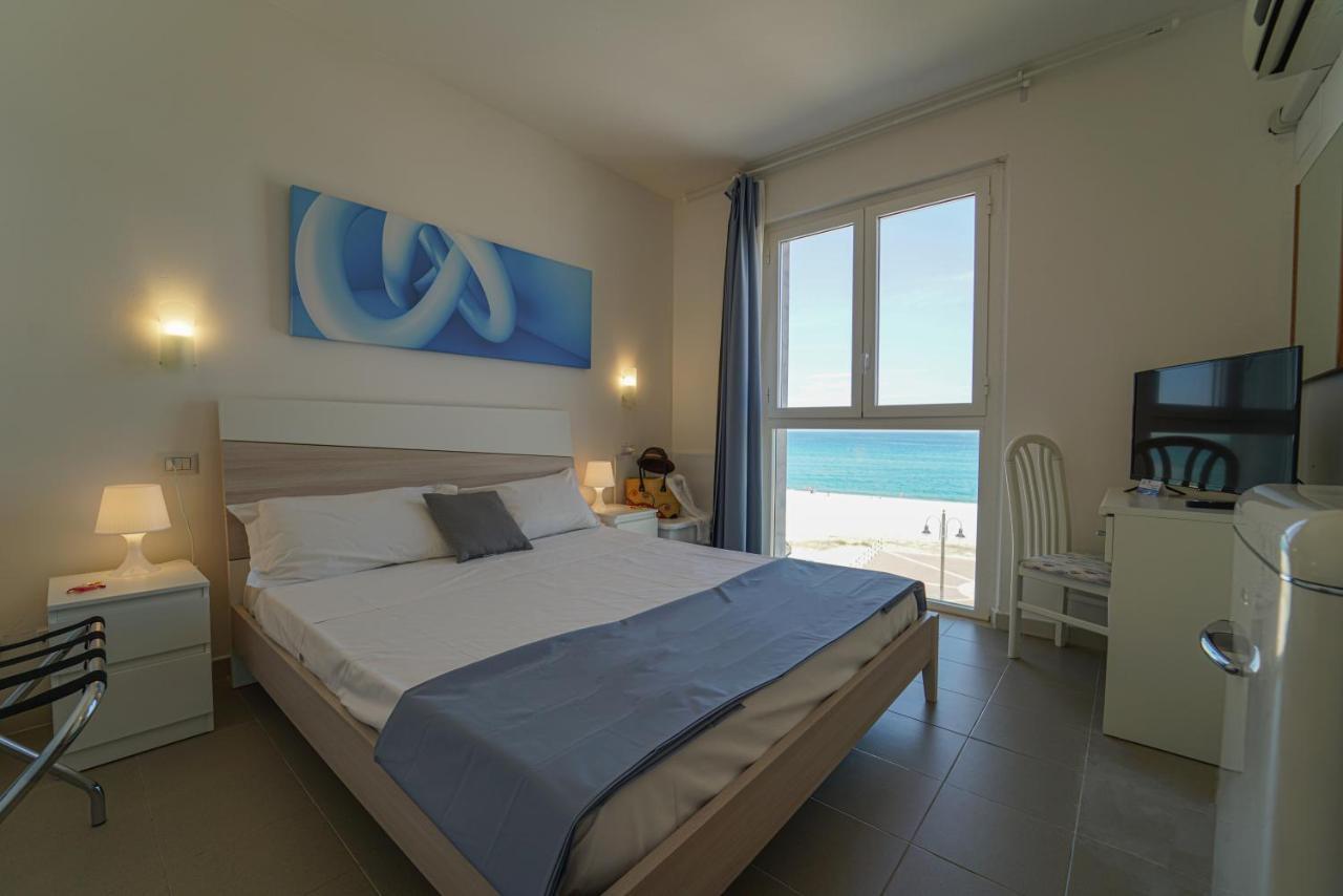 Hotel Rivabella دافولي المظهر الخارجي الصورة