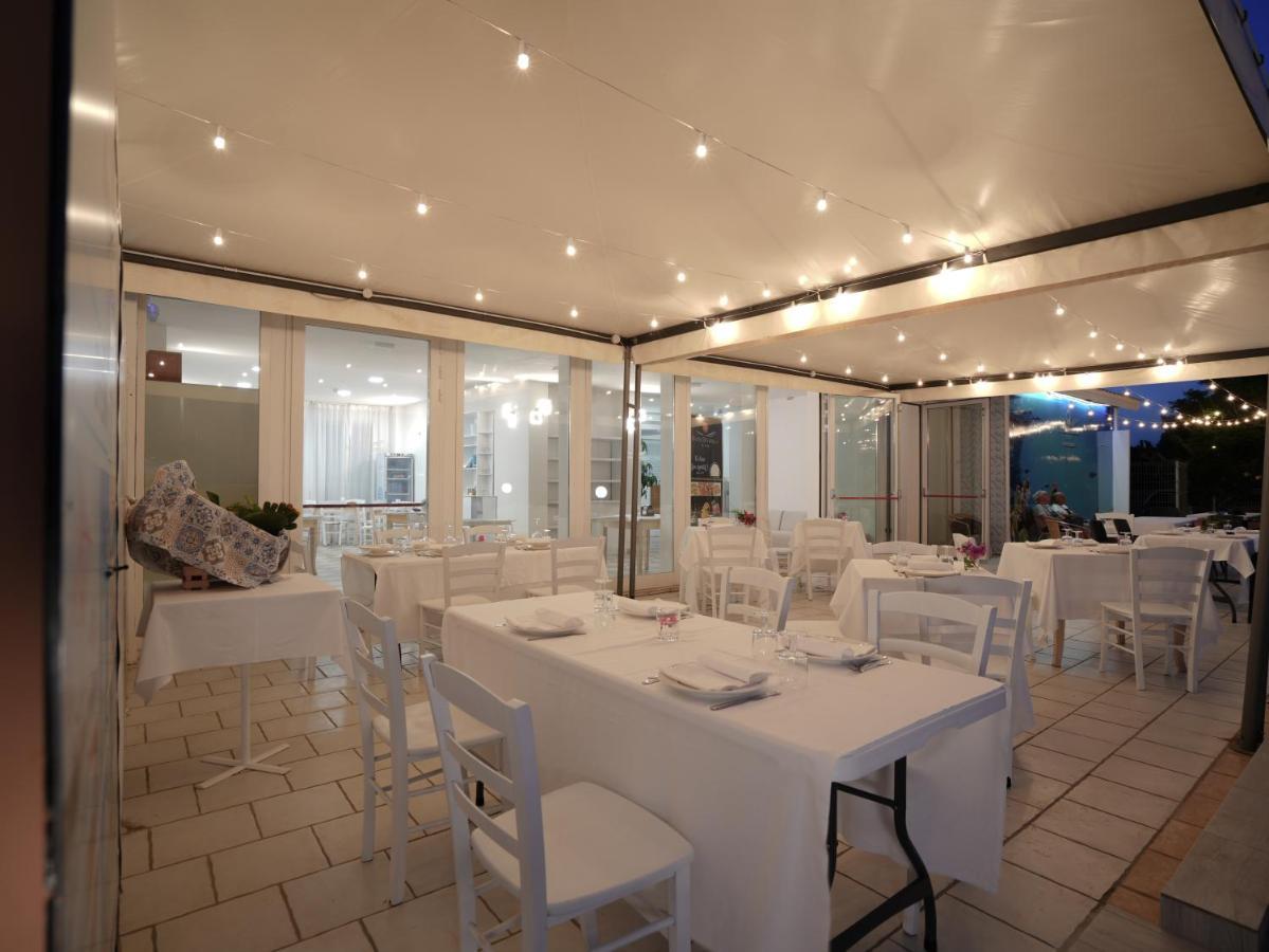 Hotel Rivabella دافولي المظهر الخارجي الصورة