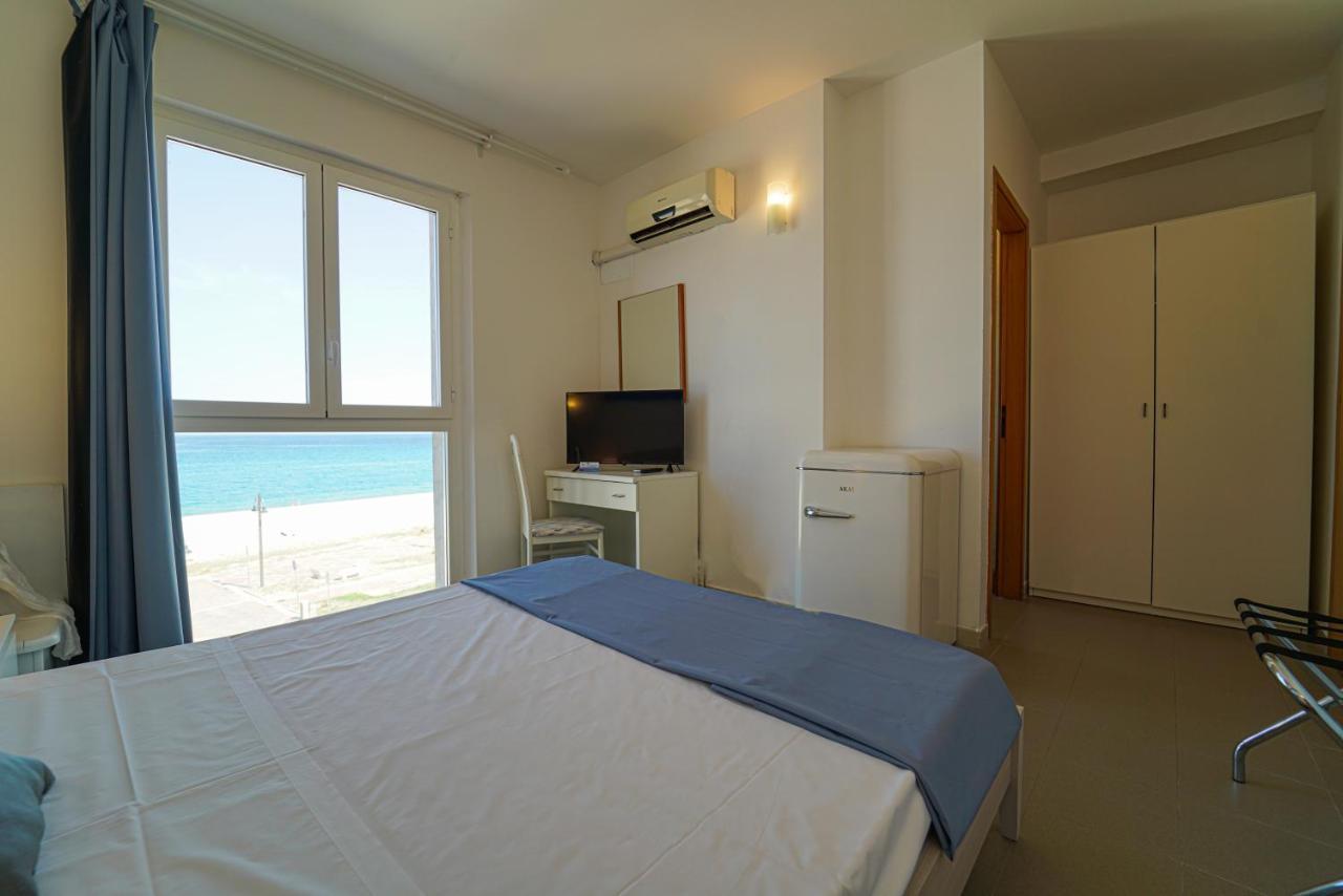Hotel Rivabella دافولي المظهر الخارجي الصورة