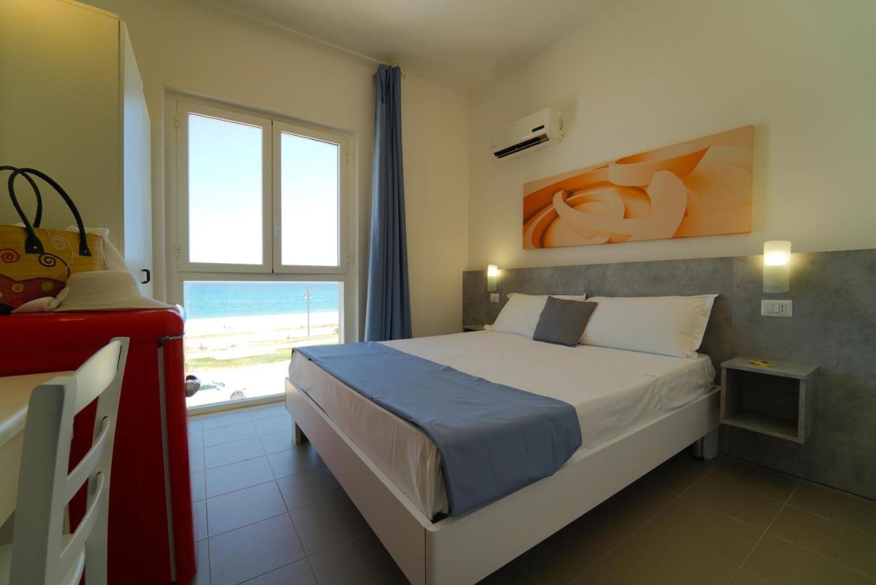 Hotel Rivabella دافولي المظهر الخارجي الصورة