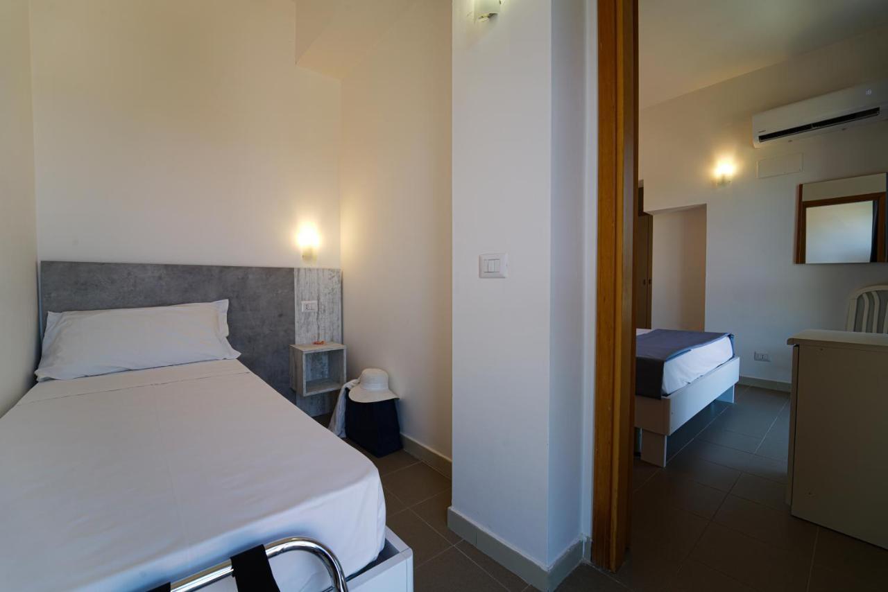 Hotel Rivabella دافولي المظهر الخارجي الصورة